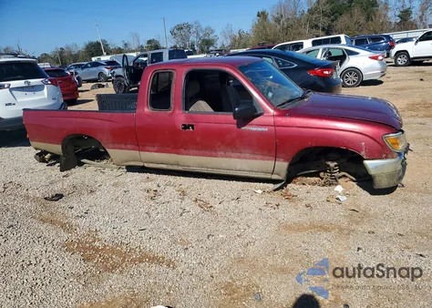 1996 Toyota Tacoma Xtracab z USA, uszkodzony, nr VIN 4TAVL52N1TZ198733